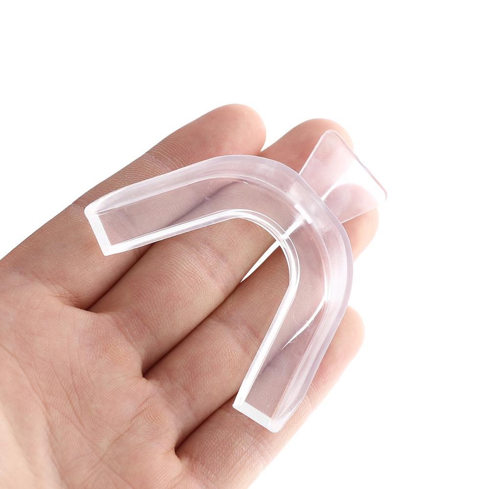 Siliconen nachtmondbeschermer  - Teeth Whitening With Trays recensie en prijs